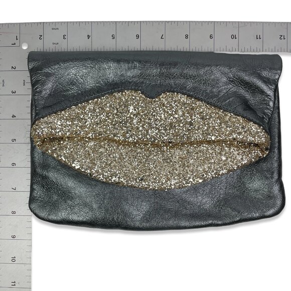 Just Cavalli Glitter Lips Shoulder Bag – Vintage Leather w/ Silver Chain - Picture 13 of 16